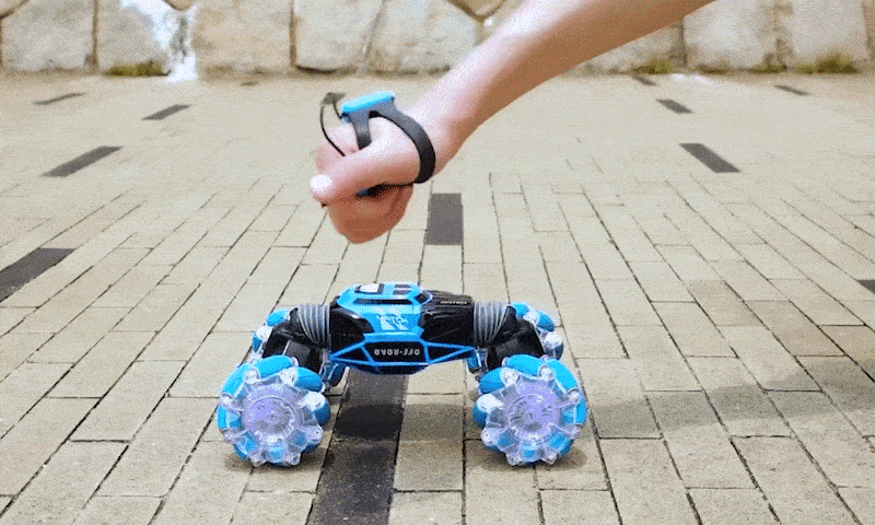 Atmotoys RC AUTO in use
